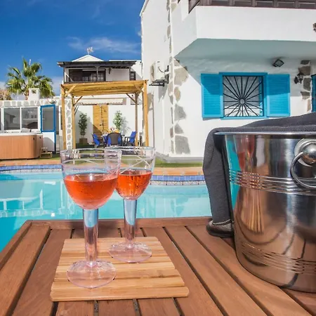 Palm Semesterbostad *