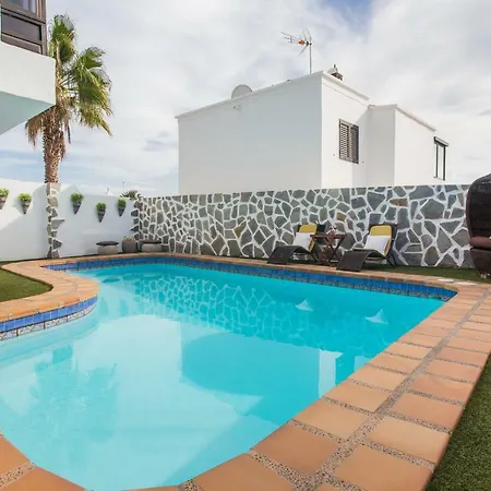 Semesterbostad Palm *